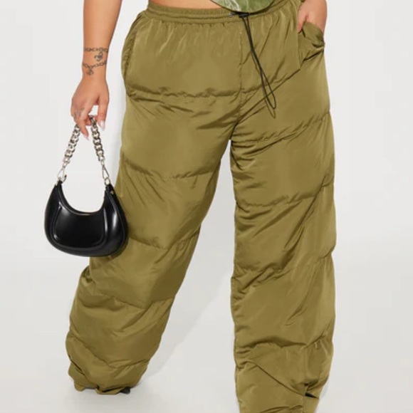 NWT FASHION NOVA Baggy Olive Puffer Pants Sz 3X - Picture 1 of 4